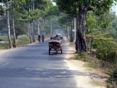 Fahrt zur Seidenfabrik
