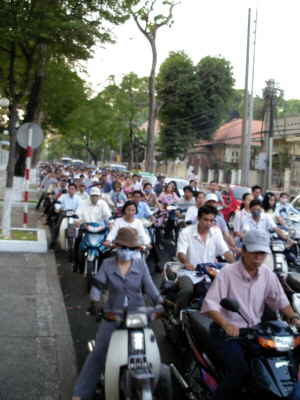 Strassenverkehr in Saigon